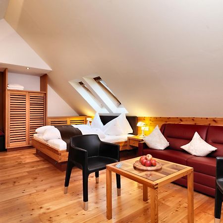 Hotel Goldener Adler - Im Sommer Silvretta Card Premium Inkludiert Ischgl Exterior photo