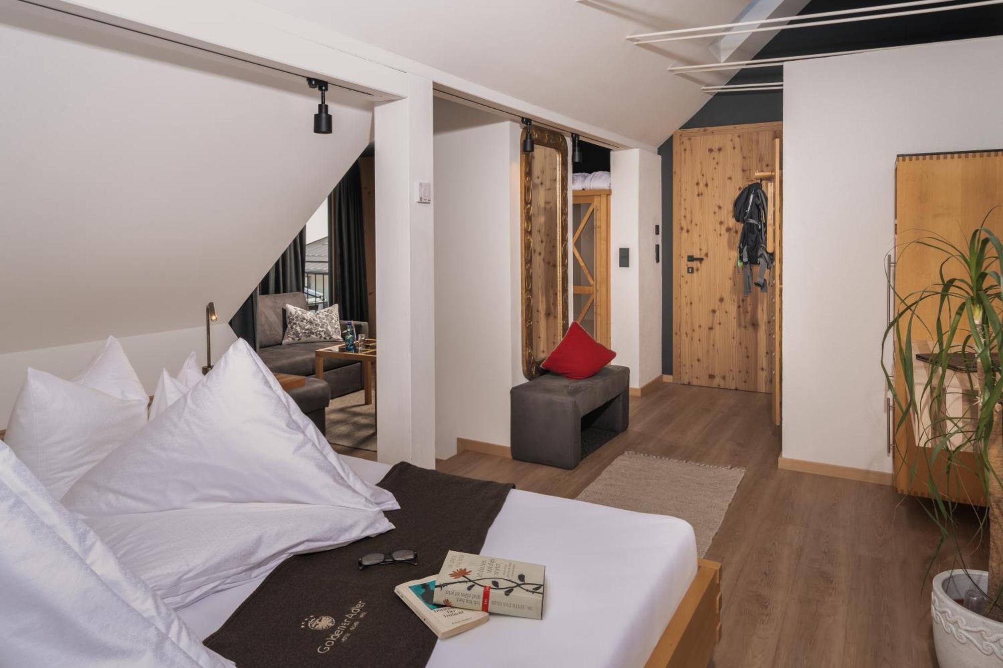 Hotel Goldener Adler - Im Sommer Silvretta Card Premium Inkludiert Ischgl Exterior photo